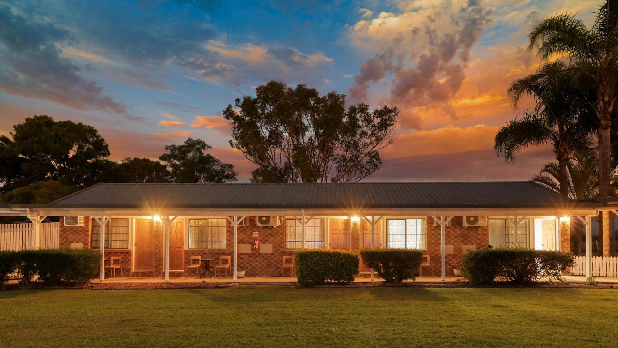 Koorawatha Homestead Motel Bororen Exterior foto